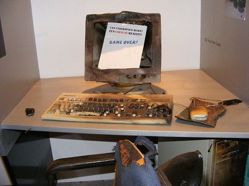 PC仍然非常活躍：請收回給PC的悼詞 