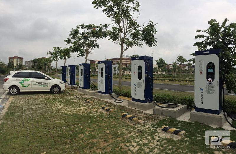 體驗(yàn)海南電動(dòng)汽車環(huán)島行