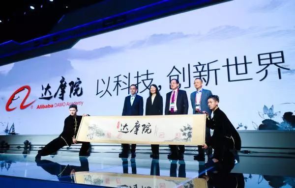 2017中國云計算行業(yè)年度盤點：黑馬崛起，強者恒強