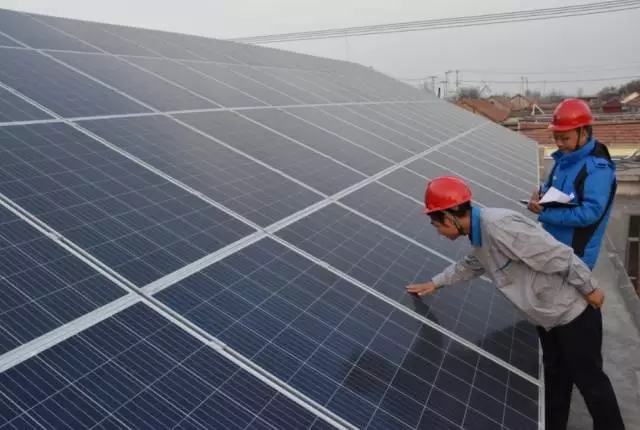 政府支持、專家肯定、品牌給力！2018分布式光伏市場繼續(xù)火爆！