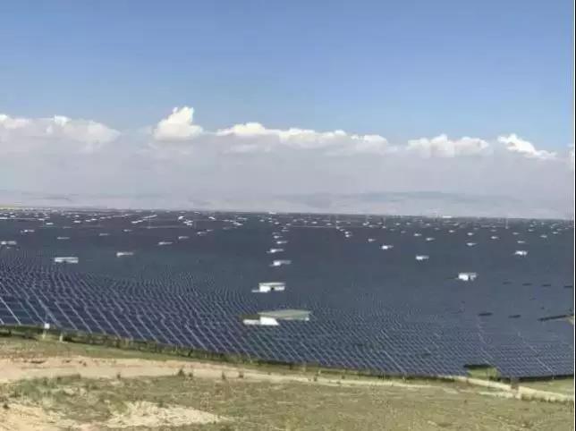 前進(jìn)前進(jìn)：光伏五年的創(chuàng)新與成長(zhǎng)