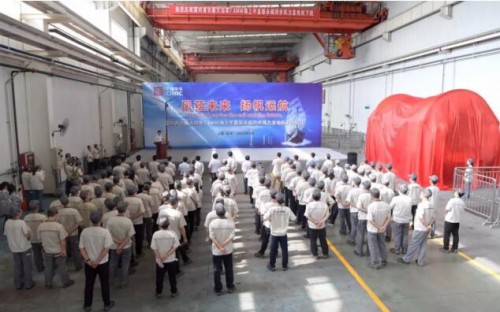 國內(nèi)最大功率海上半直驅(qū)永磁同步風(fēng)力發(fā)電機(jī)成功下線！