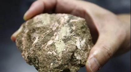 搬起石頭砸自己的腳！美國對中國稀土征稅？美國風(fēng)電機(jī)組制造商開始犯愁了