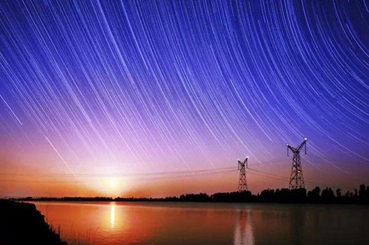 中央紀委國家監(jiān)委網(wǎng)站首頁刊發(fā)長篇通訊《特高壓：打造電力輸送“超級動脈”》